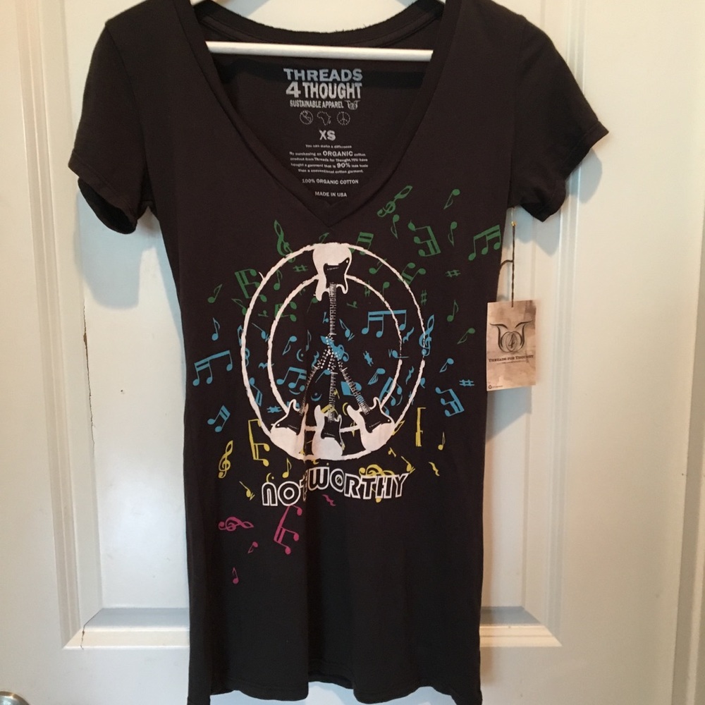 NWT Thread 4 Thoughts Graphic T-Shirt